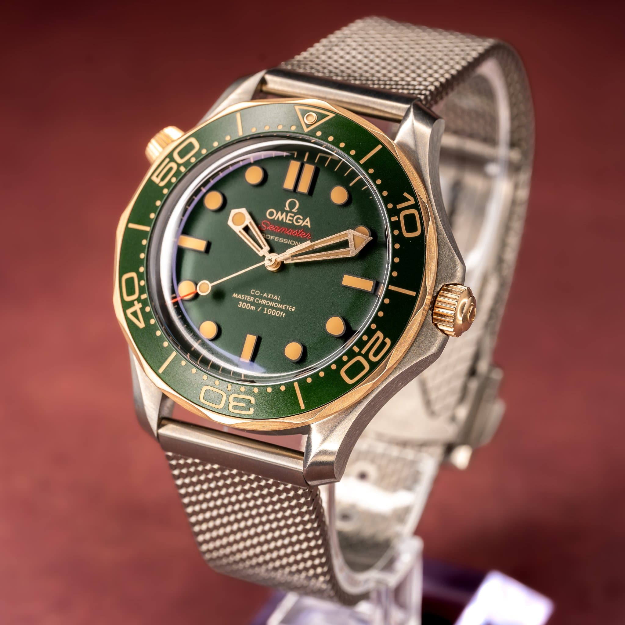 Omega Seamaster Diver 300M Green (Ref. 210.90.42.20.10.001) — photo 9