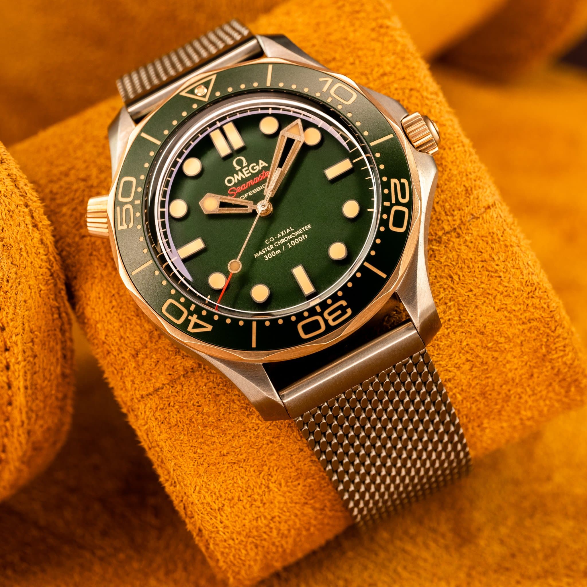 Omega Seamaster Diver 300M Green (Ref. 210.90.42.20.10.001) — photo 17