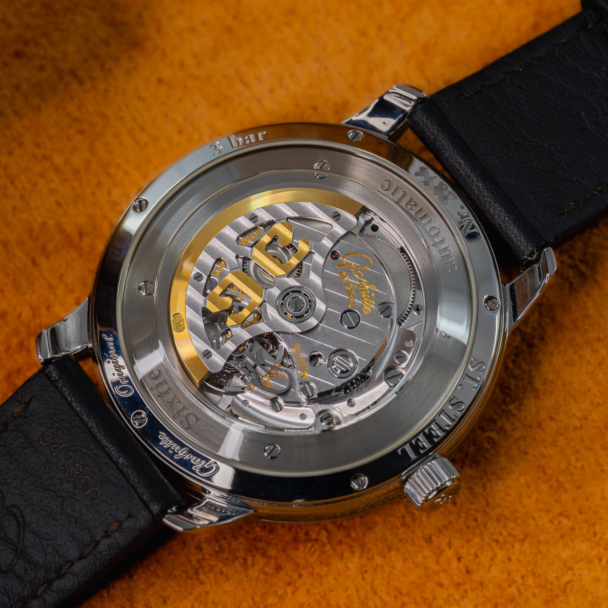 Glashütte Original Sixties Panorama Date (Ref. 2-39-47-04-02-04) — photo 16