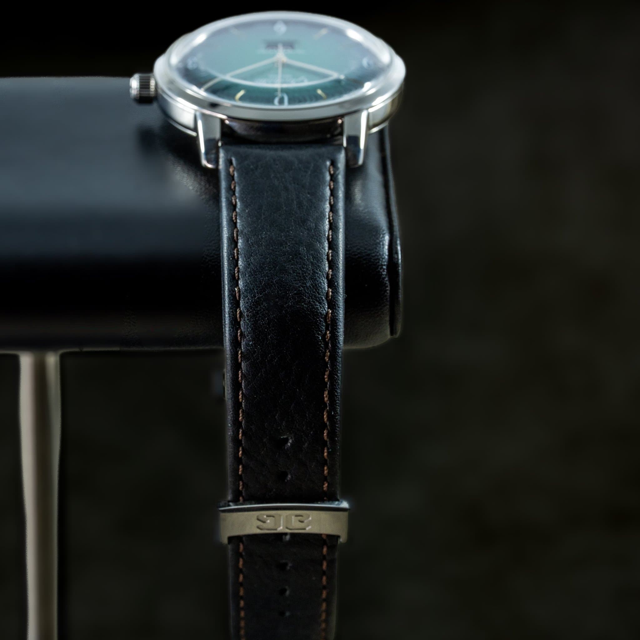 Glashütte Original Sixties Panorama Date (Ref. 2-39-47-04-02-04) — photo 11
