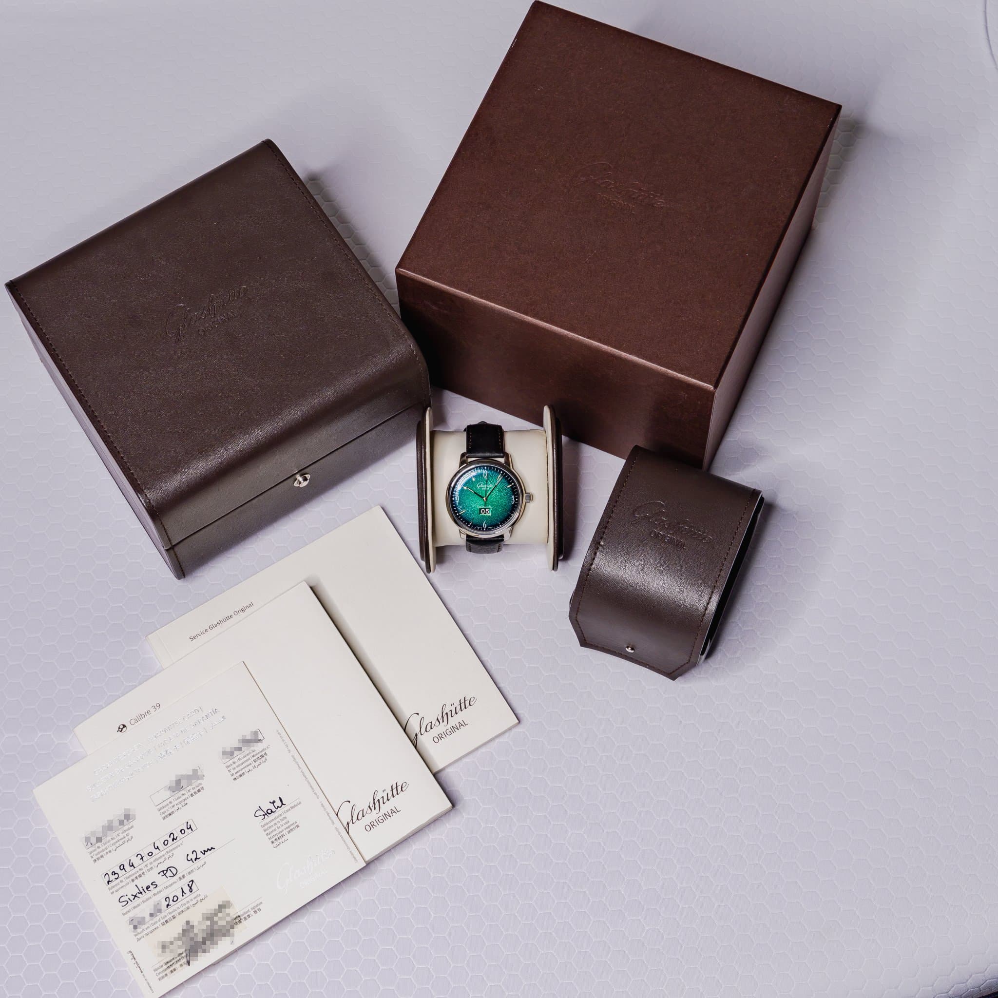 Glashütte Original Sixties Panorama Date (Ref. 2-39-47-04-02-04) — photo 5