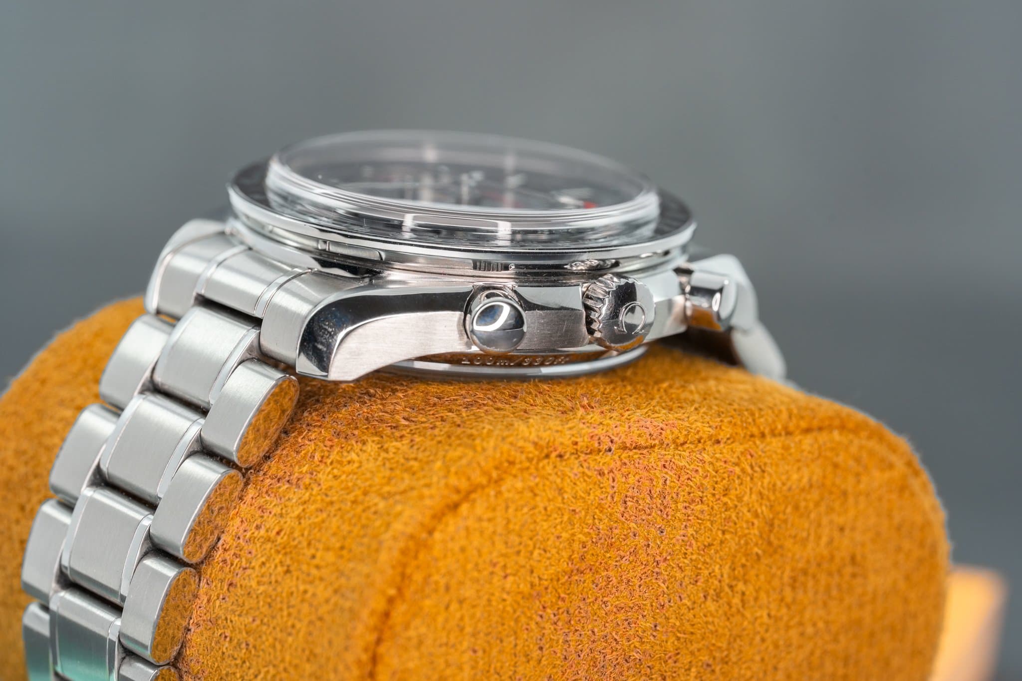 Omega Speedmaster Moonphase (Ref. 304.30.44.52.01.001) — photo 9