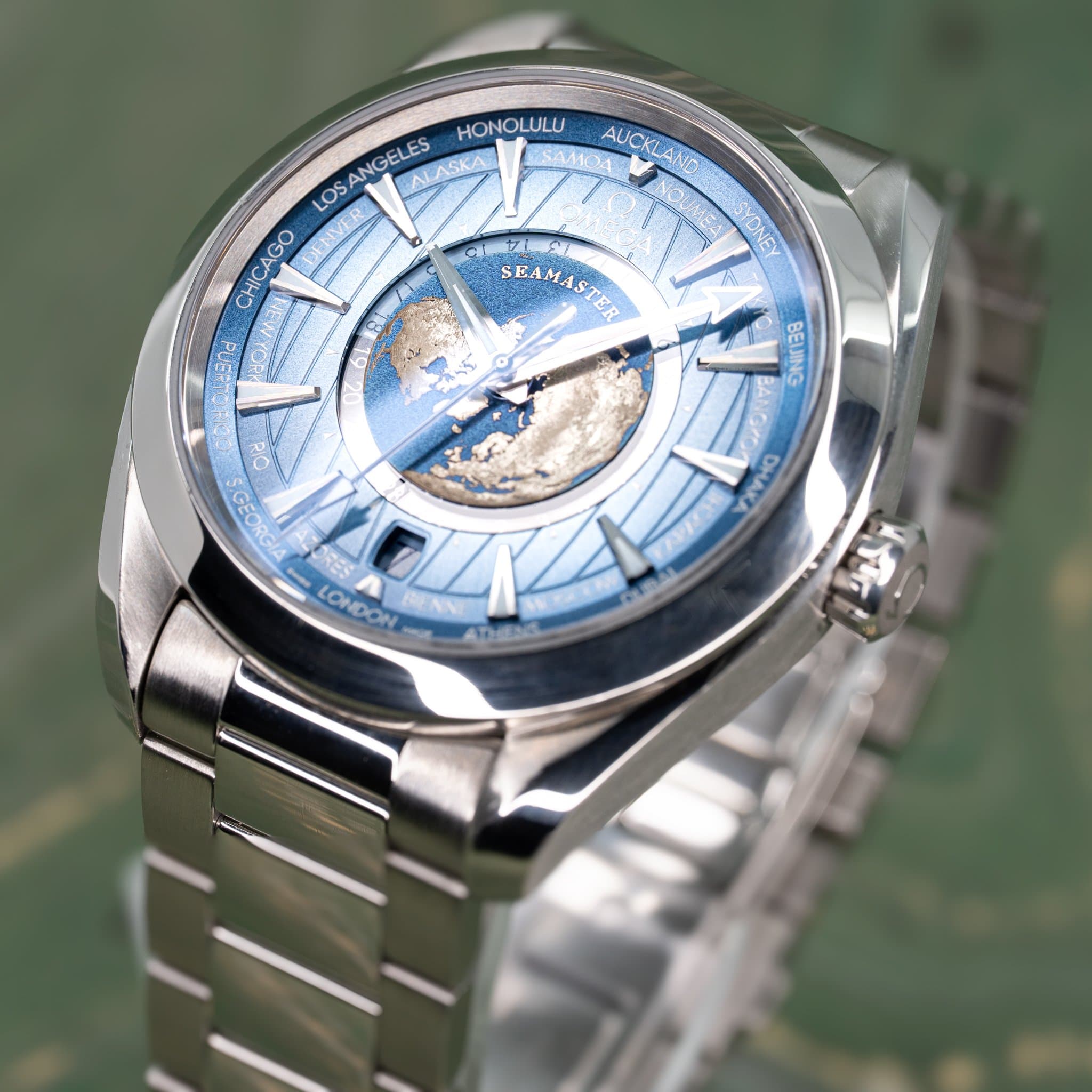 Omega Seamaster Aqua Terra 150M Worldtimer Summer Blue (Ref. 220.10.43.22.03.002) — photo 14
