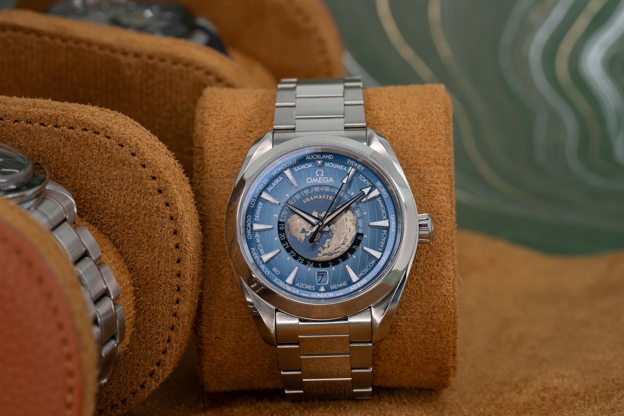 Omega Seamaster Aqua Terra 150M Worldtimer Summer Blue (Ref. 220.10.43.22.03.002) — photo 15