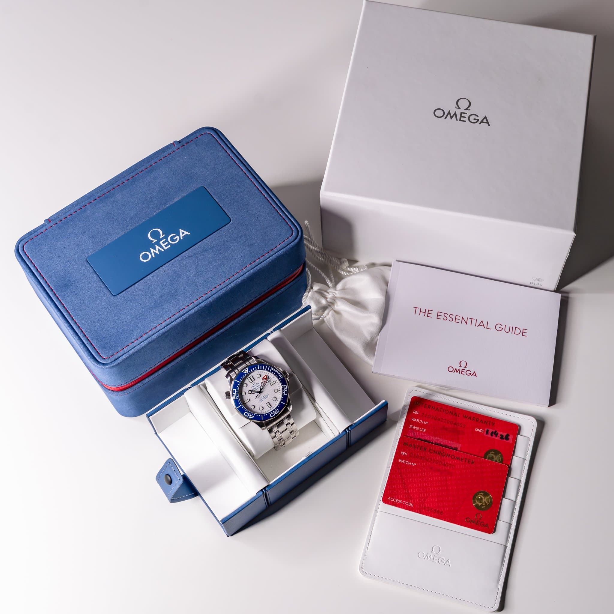 Omega Seamaster Diver 300M America's Cup Edition (Ref. 210.30.42.20.04.002) — photo 3