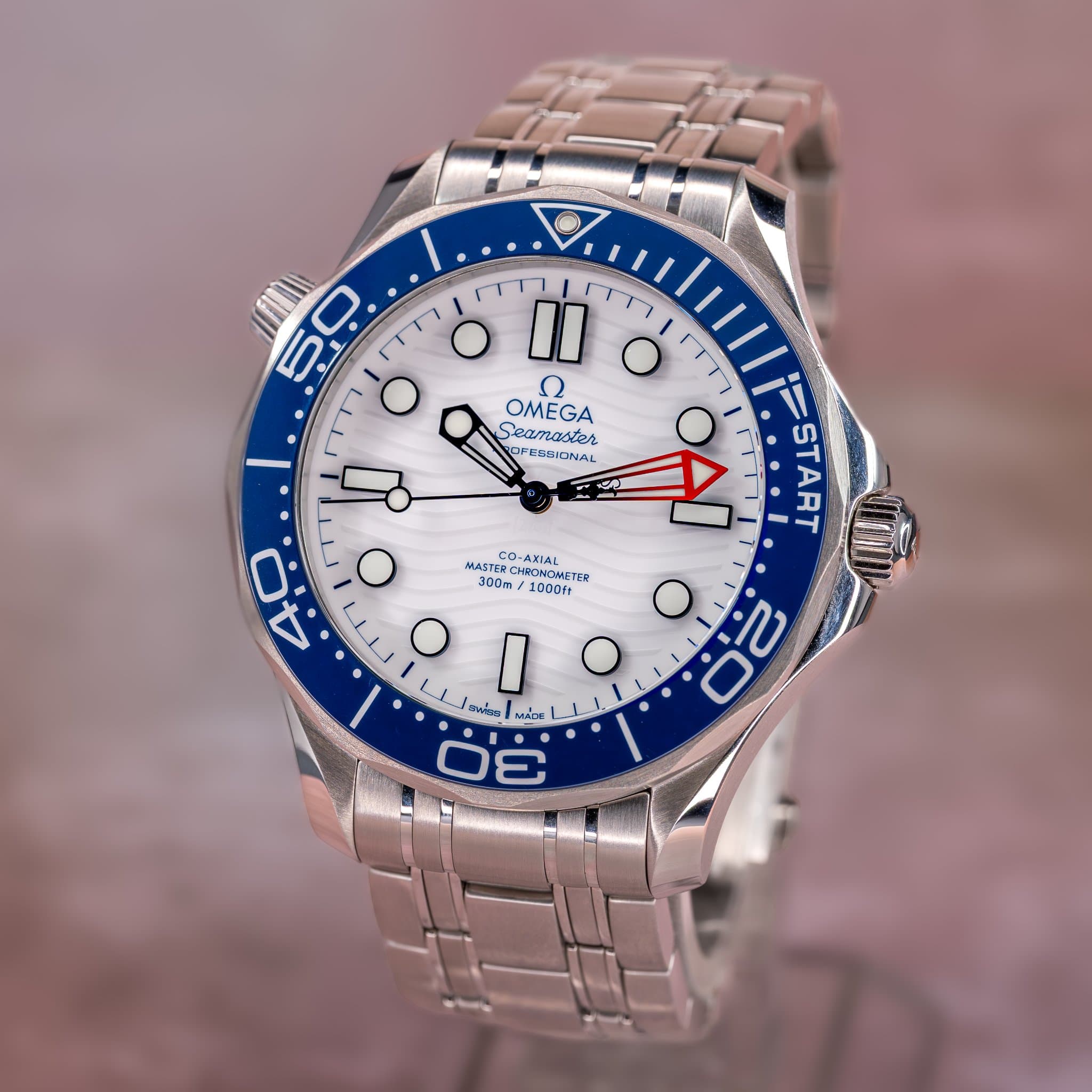 Omega Seamaster Diver 300M America's Cup Edition (Ref. 210.30.42.20.04.002) — photo 4