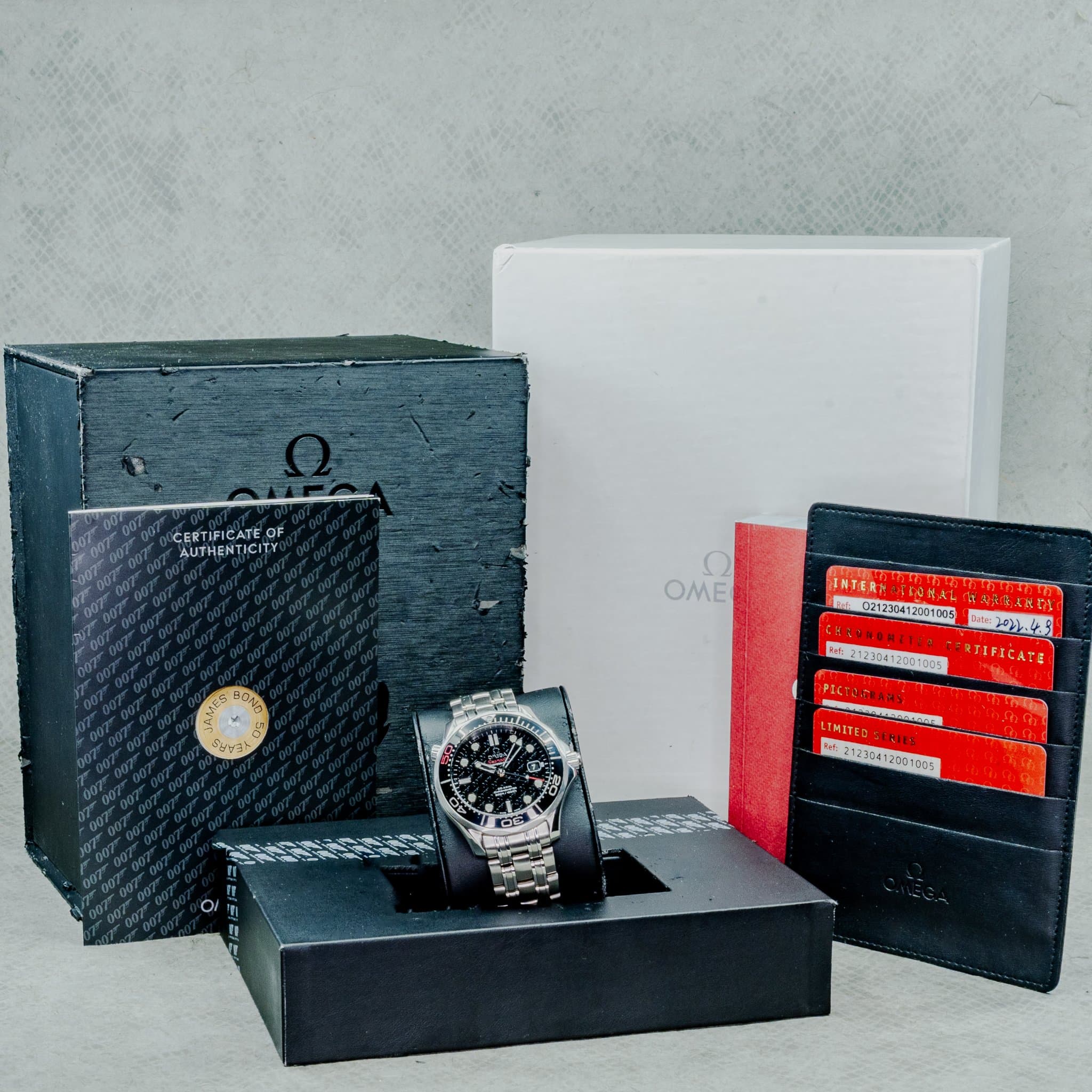 Omega Seamaster Diver 300M James Bond 50th Anniversary (Ref. 212.30.41.20.01.005) — photo 4