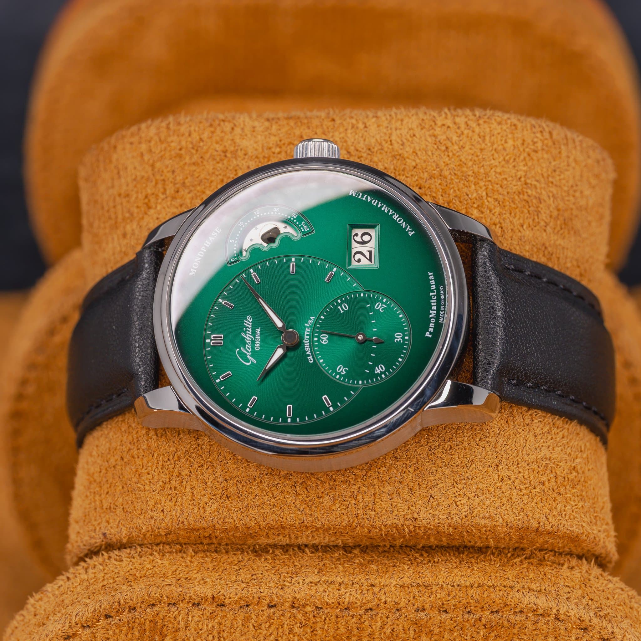 Glashütte Original PanoMaticLunar Green (Ref. 1-90-02-13-32-62)